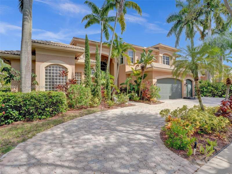 6 bedroom Single Family Residence at 19462 Saturnia Lakes Drive, Capella 1, Boca Raton — photo 2