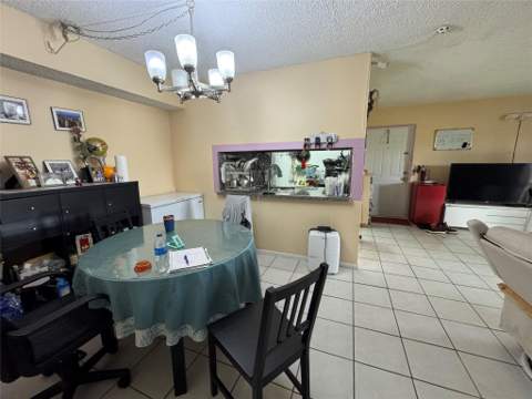 3013 N Oakland Forest Drive #106, Oakland Park FL - photo 8 of 17