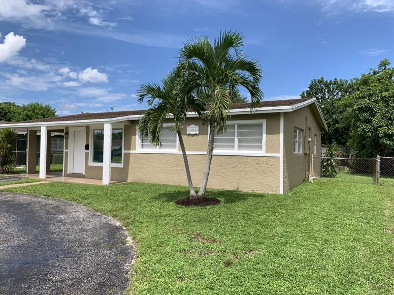 3 bedroom Single Family Residence at 6211 NW 12th Street, Sunrise Golf Village Sec 1, Sunrise — photo 2