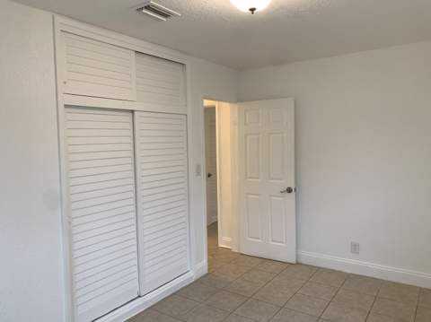 6211 NW 12th Street, Sunrise FL - photo 7 of 34