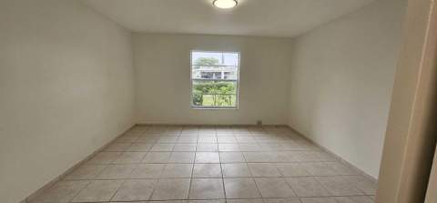 12005 Poinciana Boulevard #102, Royal Palm Beach FL - photo 11 of 67