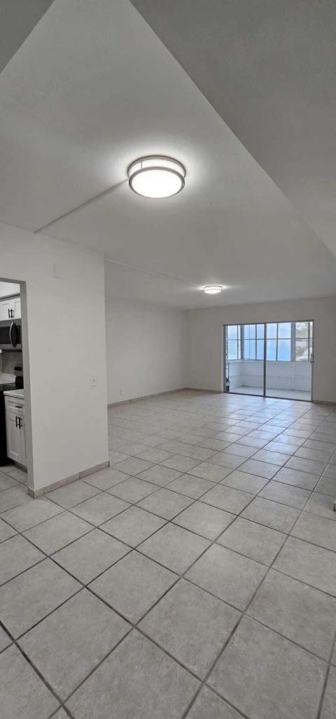 12005 Poinciana Boulevard #102, Royal Palm Beach FL - photo 24 of 67