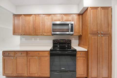 831 NW 43rd Avenue, Coconut Creek FL - photo 7 of 29