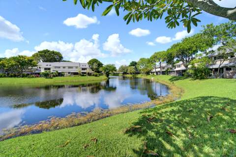 2276 Discovery Circle #2276, Deerfield Beach FL - photo 18 of 69