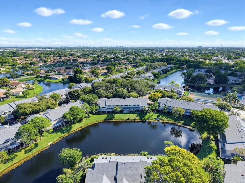 2 bedroom Townhouse at 2276 Discovery Circle #2276, Coral Point North, Deerfield Beach — photo 3