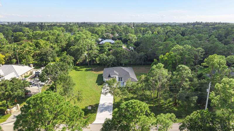 5 bedroom Single Family Residence at 17850 Tangerine Boulevard, The acreage, The Acreage — photo 2