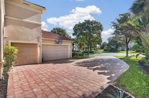 1217 Creekside Drive, Wellington FL - photo 12 of 116