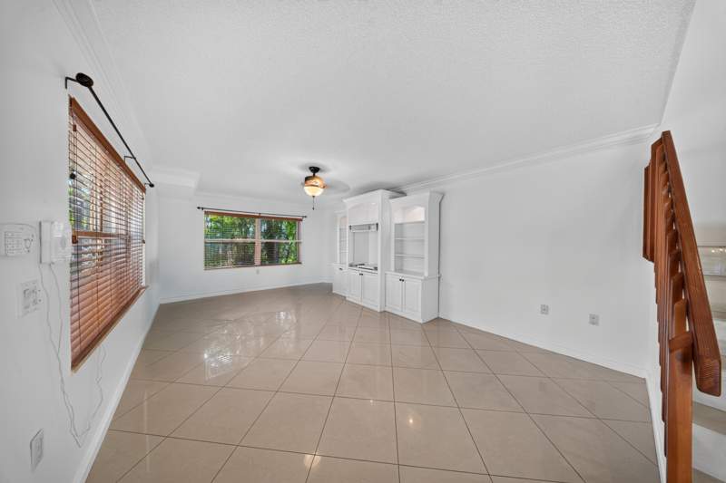 2 bedroom Townhouse at 3361 SW Sunset Trace Circle, Stamford At Sunset Trace (Aka Martin Downs Plat 36, Palm City — photo 2