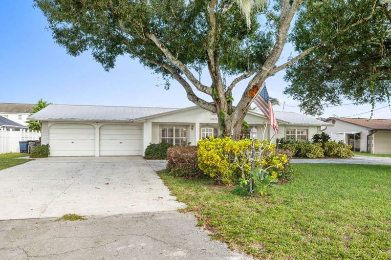 3 bedroom Single Family Residence at 3324 Sunrise Boulevard, Maravilla Heights Subdivision, Fort Pierce — photo 2