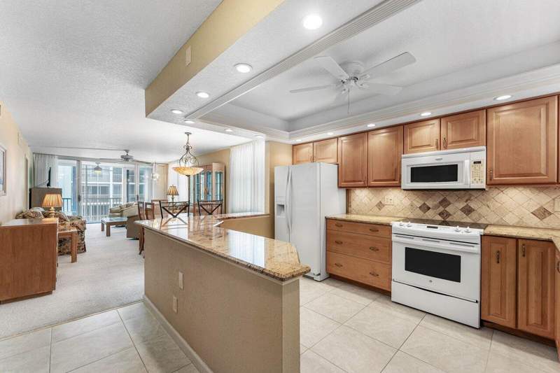 2 bedroom Condominium at 2004 S Federal Highway #309, Seagate Of Gulfstream Condo, Boynton Beach — photo 4