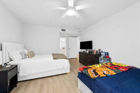 529 E Sheridan Street #1081, Dania Beach FL - photo 12 of 18