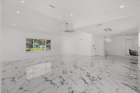 1051 SW Dubois, Port St. Lucie FL - photo 7 of 29