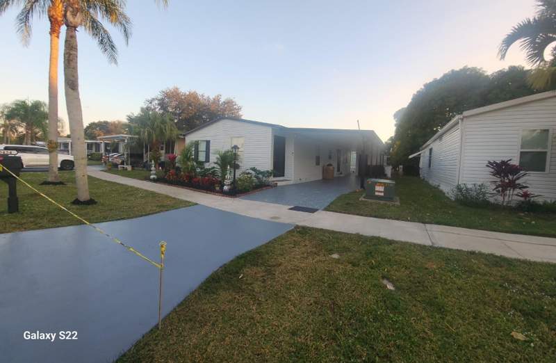 3 bedroom Mobile Home at 3434 NW 64th Court #K-4, Tallowwood Isle, Coconut Creek — photo 3