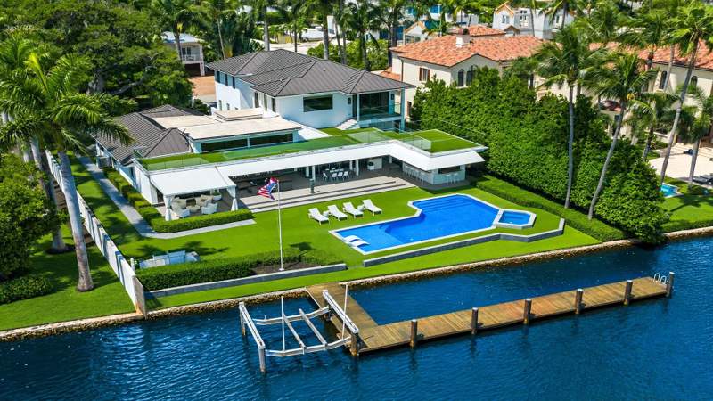 6 bedroom Single Family Residence at 201 Palm Trail, Runnymede, Delray Beach — photo 2