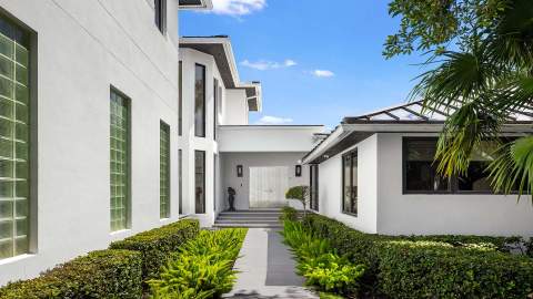 201 Palm Trail, Delray Beach FL - photo 18 of 35