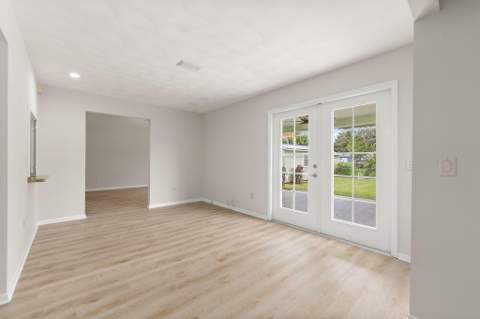 5310 Myrtle Drive, Fort Pierce FL - photo 13 of 28