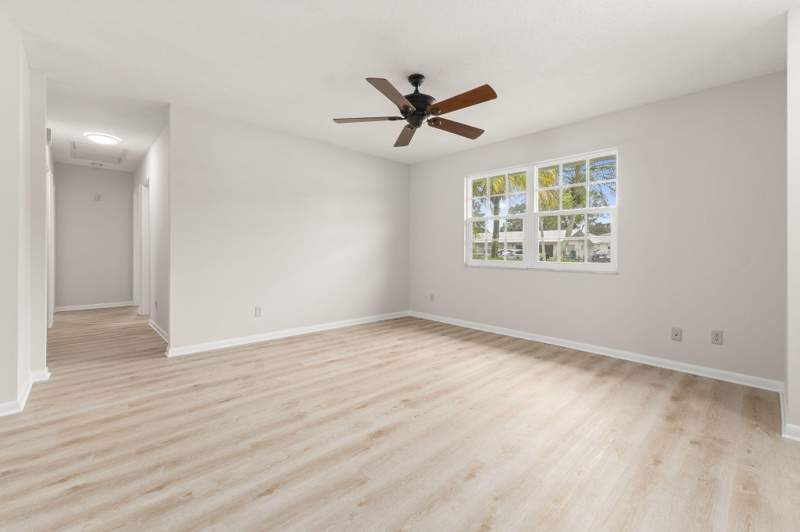 3 bedroom Single Family Residence at 5310 Myrtle Drive, Indian River Estates Unit 7, Fort Pierce — photo 4