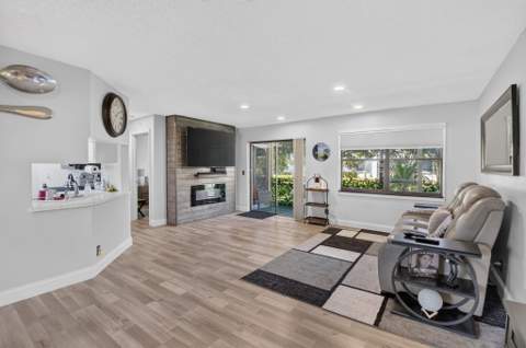 3 Vía De Casas Sur #103, Boynton Beach FL - photo 6 of 43