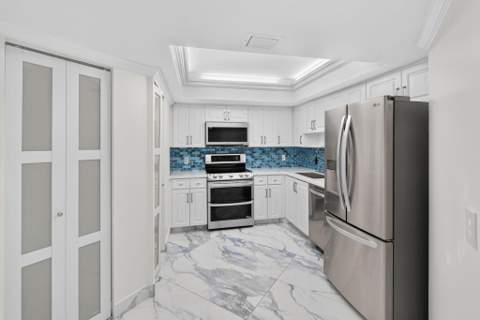 3610 S Ocean Boulevard #409, South Palm Beach FL - photo 10 of 41