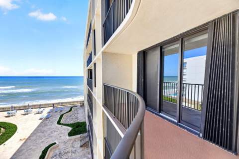 3610 S Ocean Boulevard #409, South Palm Beach FL - photo 18 of 41