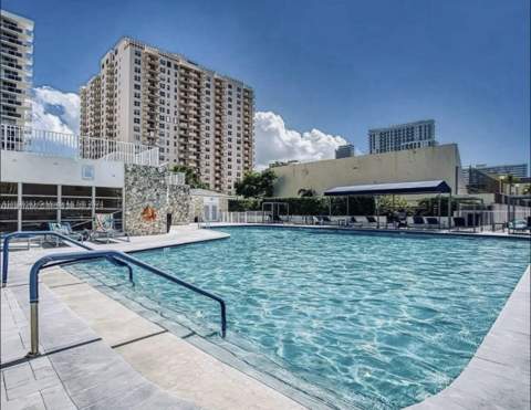 1849 S Ocean Drive #1105, Hallandale Beach FL - photo 18 of 20