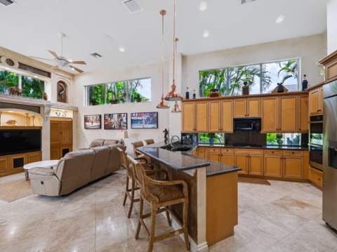 106 Pembroke Drive, Palm Beach Gardens FL - photo 9 of 54