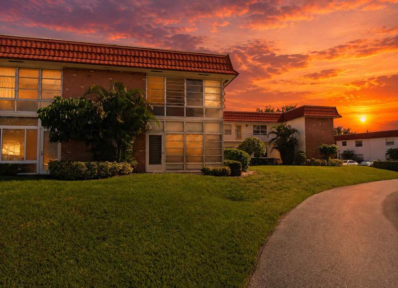 1 bedroom Condominium at 1225 NW 21st Street #3-311, Vista Del Lago Condo, Stuart — photo 2