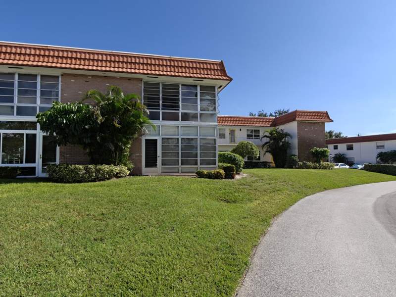 1 bedroom Condominium at 1225 NW 21st Street #3-311, Vista Del Lago Condo, Stuart — photo 5