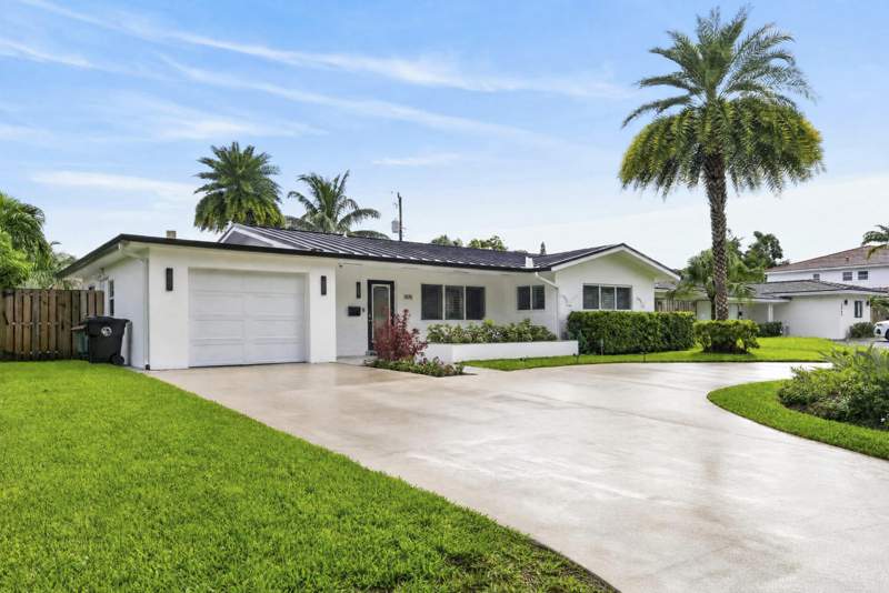 3 bedroom Single Family Residence at 1970 NE 32nd Street, Randall Manor, Lighthouse Point — photo 3
