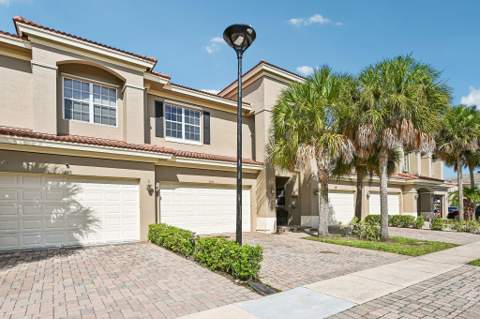 2894 SW Cedar Dunes Drive, Port St. Lucie FL - photo 8 of 60