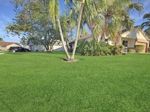180 Raintree Trail, Jupiter FL - photo 7 of 9