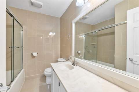 845 NW 80th Terrace #6, Plantation FL - photo 10 of 15