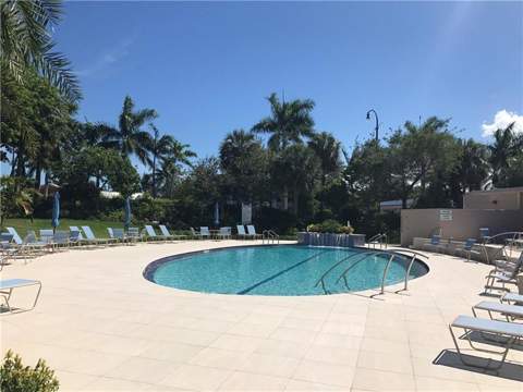 1427 E Hillsboro Boulevard #Apt 528, Deerfield Beach FL - photo 13 of 30