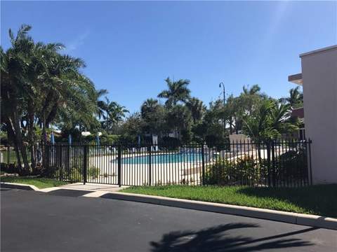 1427 E Hillsboro Boulevard #Apt 528, Deerfield Beach FL - photo 15 of 30