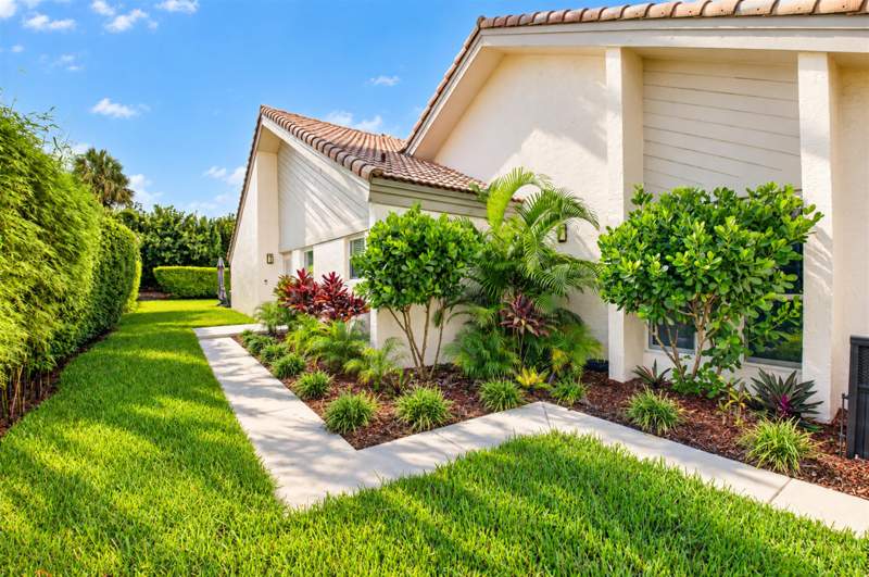 2 bedroom Single Family Residence at 9767 Erica Court, Villa San Remo, Boca Raton — photo 2