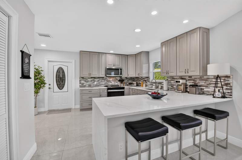 2 bedroom Single Family Residence at 9767 Erica Court, Villa San Remo, Boca Raton — photo 4