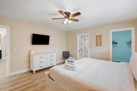 6880 Kingston Drive, Lake Worth FL - photo 14 of 41