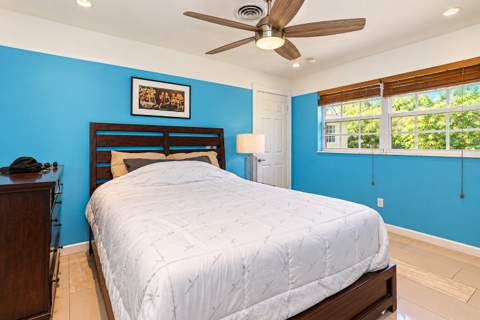 639 Madeline Court, West Palm Beach FL - photo 19 of 55