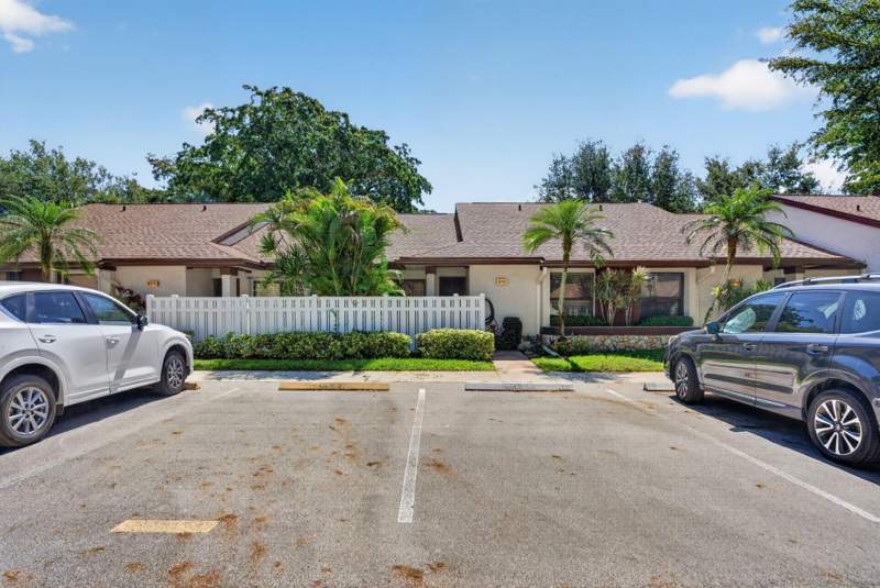 2 bedroom Villa at 3210 Carambola Circle #S, Tartan Coconut Creek Phase II, Coconut Creek — photo 3
