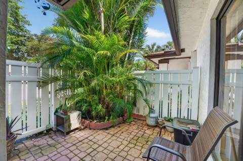 3210 Carambola Circle #S, Coconut Creek FL - photo 7 of 37