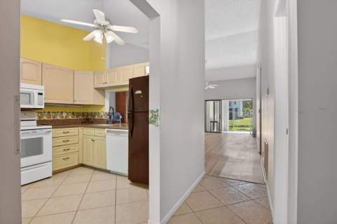 3210 Carambola Circle #S, Coconut Creek FL - photo 8 of 37