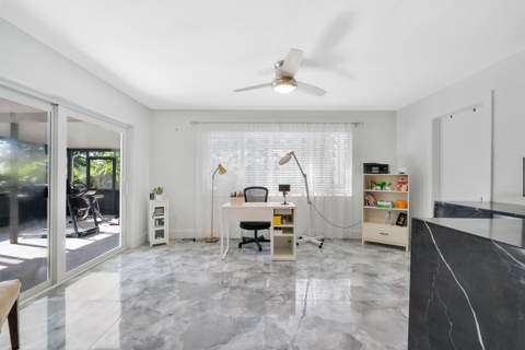 545 S Lake Drive, Lantana FL - photo 18 of 28