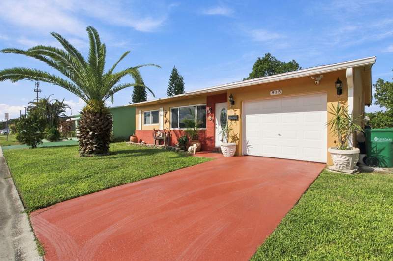2 bedroom Single Family Residence at 975 NW 67th Avenue, Paradise Gardens, Margate — photo 2