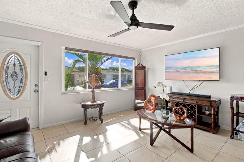 2 bedroom Single Family Residence at 975 NW 67th Avenue, Paradise Gardens, Margate — photo 3
