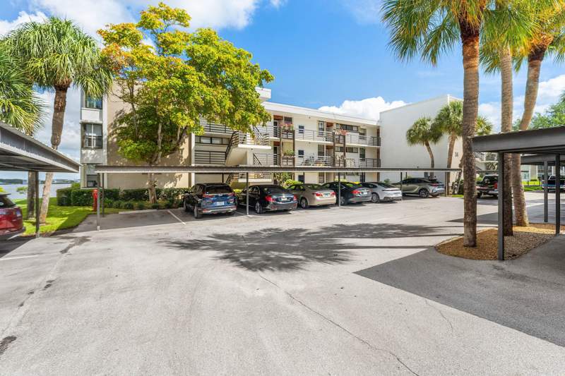 2 bedroom Condominium at 1950 SW Palm City Road #14203, Circle Bay Yacht Club Condo, Stuart — photo 2