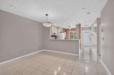 6789 Moonlit Drive, Delray Beach FL - photo 7 of 45