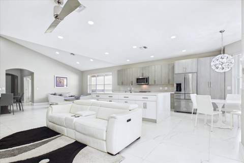 12579 Via Lucia, Boynton Beach FL - photo 9 of 56