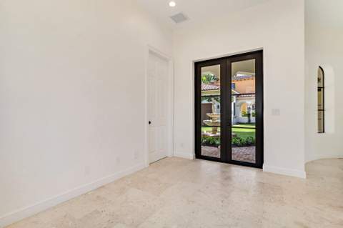 270 Palmetto Lane, West Palm Beach FL - photo 24 of 53