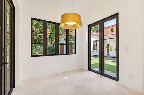 270 Palmetto Lane, West Palm Beach FL - photo 13 of 53