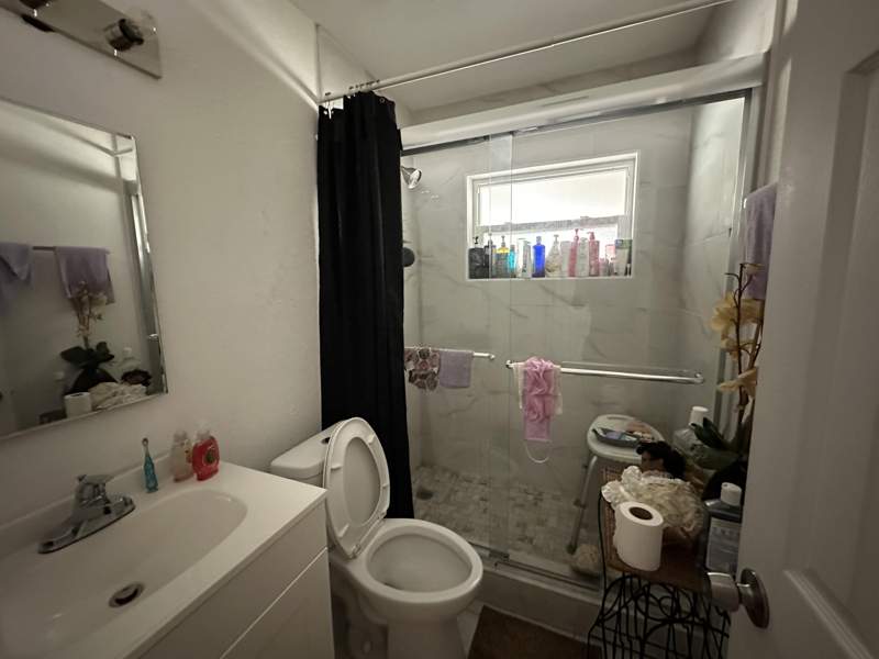 2 bedroom Single Family Residence at 2605 Avenue, Carver Heights, Fort Pierce — photo 5